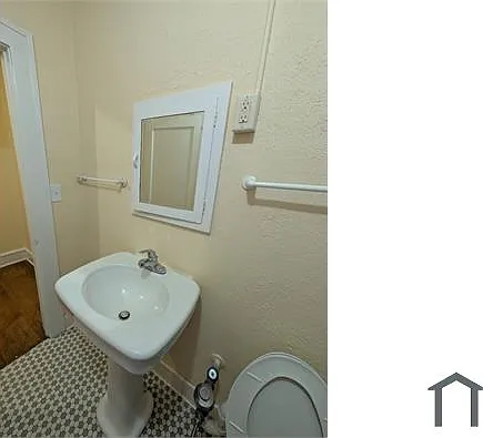 939 N Church St #12 — Photo 6