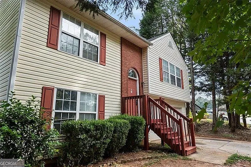 2394 Mills Bnd
