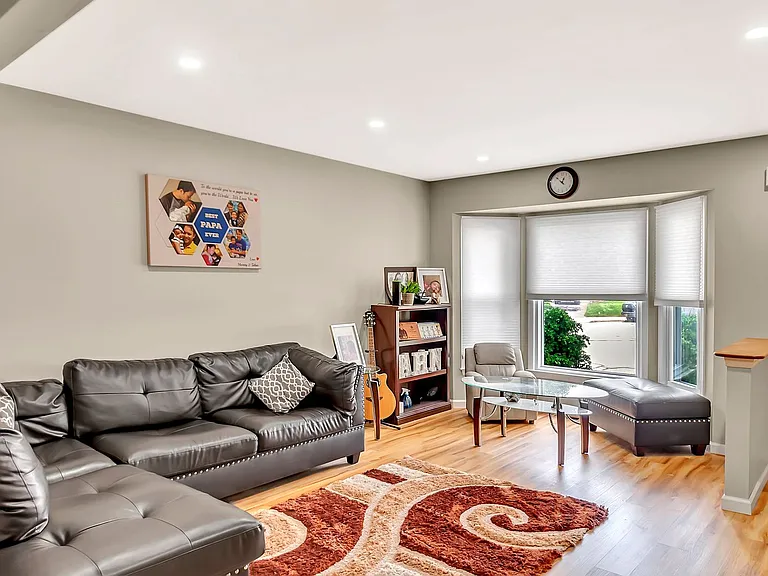 22 Hickory Ct — Photo 5