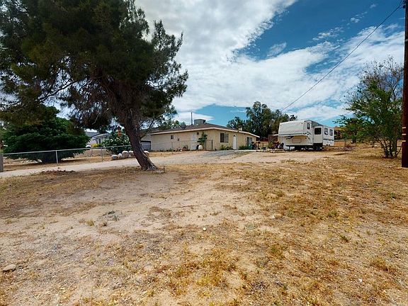 2nd image of 11595 Jacaranda Ave
