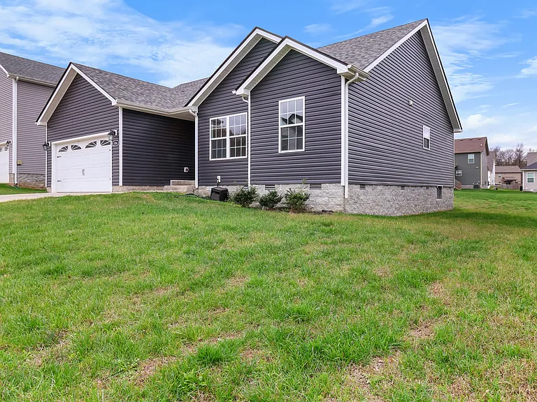 306 Lugano Ln — Photo 3