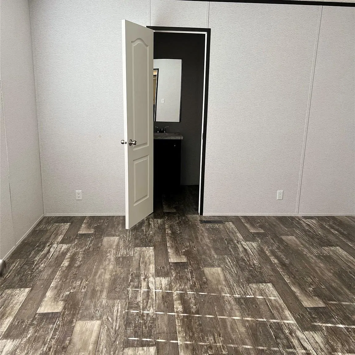 3 bed, 2.0 bath, $1,600 — Photo 3