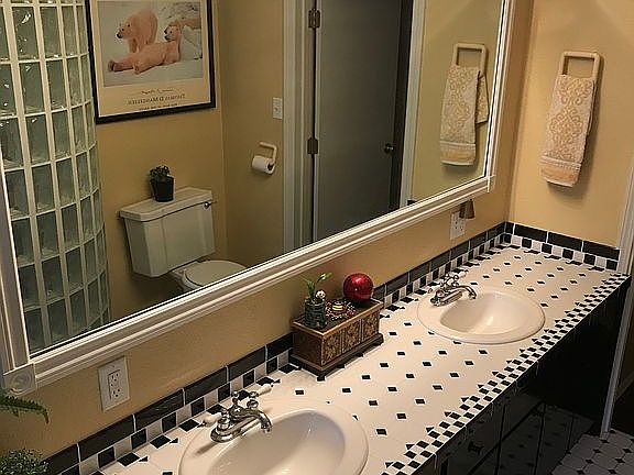 Guest bathroom