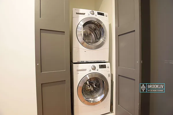 Rented by null | media 27