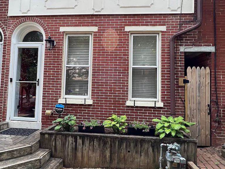 1224 N West St — Photo 1