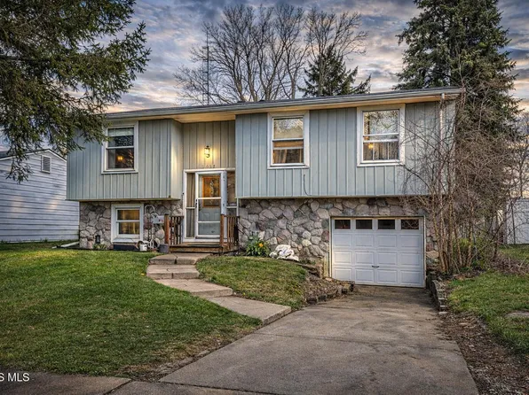 2037 Northwyck Dr, Toledo, OH 43611