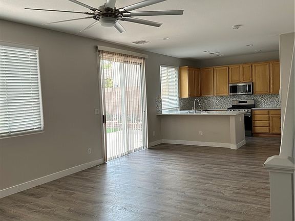 5th image of 10717 Highland Park Ct