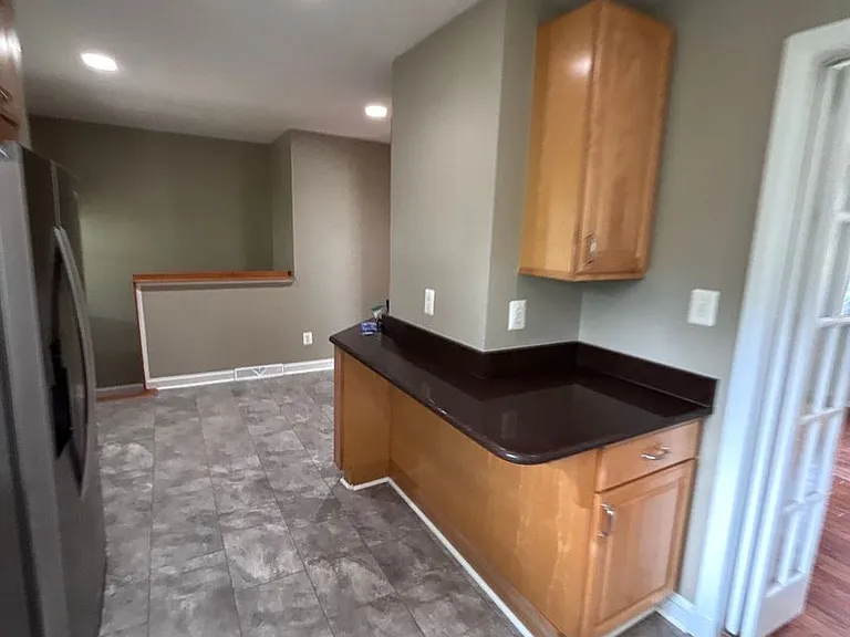 701 Robert Rd — Photo 3