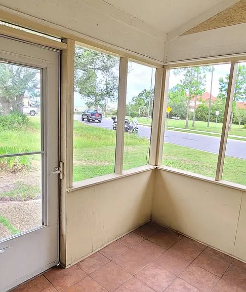 1319 Calabria Rd — Photo 32
