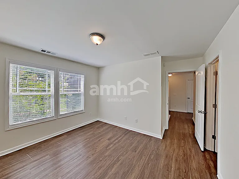 208 Harmony Lake Dr — Photo 15
