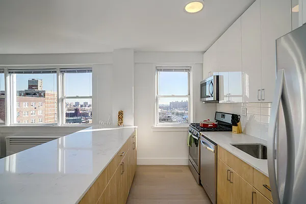Rented by Bohemia Realty Group | media 10