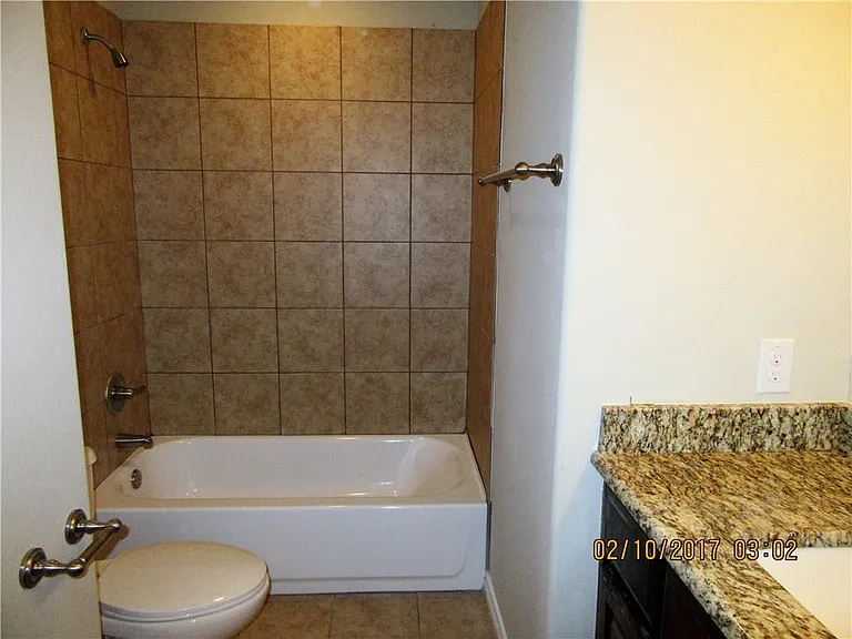 1725 Fairway Dr — Photo 7