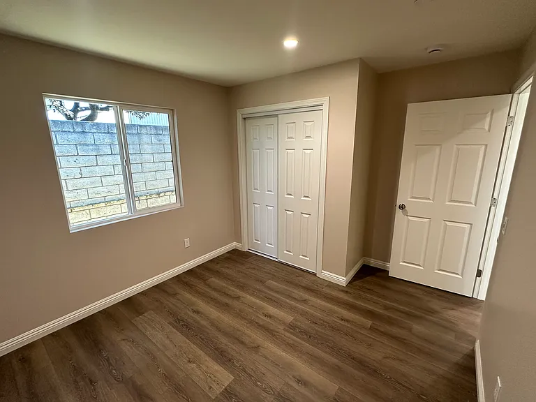 505 Wolff St — Photo 8