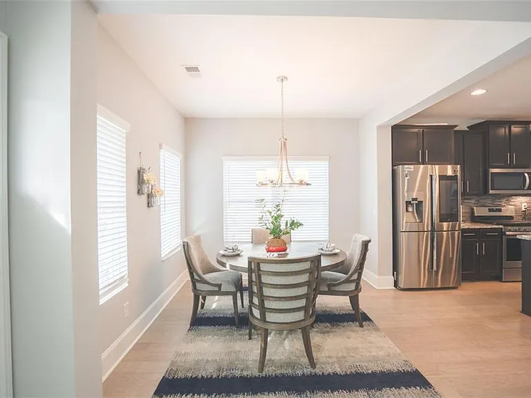 Sanford Dr NW — Photo 7