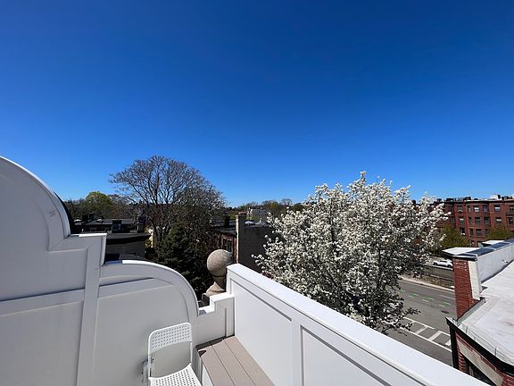 4th image of 8 Keswick St #331