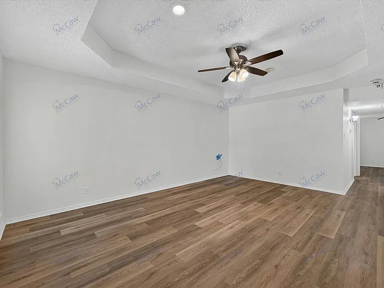 6706 S Creek Dr — Photo 6