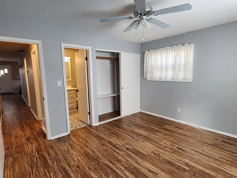 8706 Rosebud Dr — Photo 9