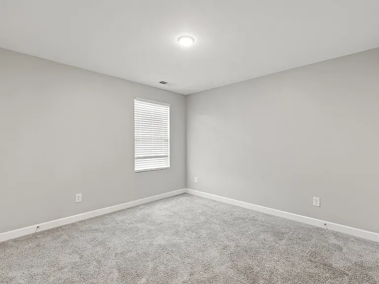 242 Mansfield Dr — Photo 25