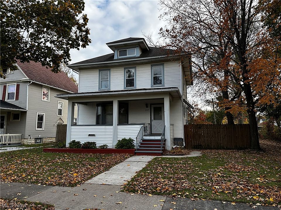 1st image of 207 W 26th St