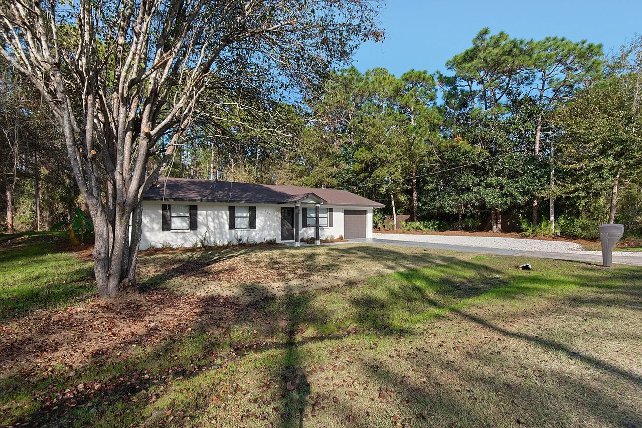 4 bed, 2.5 bath, 1880 sqft, $3,000 — Photo 2