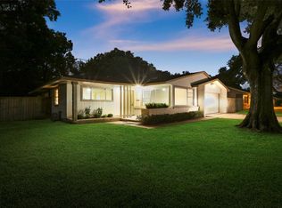 8029 Longridge Dr, Houston, TX 77055