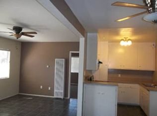 352 Victoria St APT 11, Costa Mesa, CA 92627