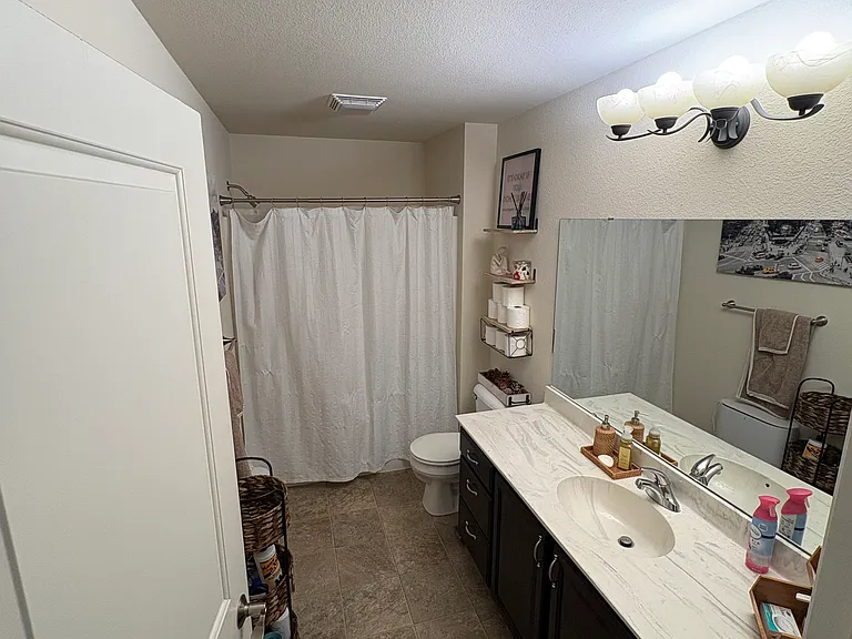 1280 N Pine St #1280 — Photo 5