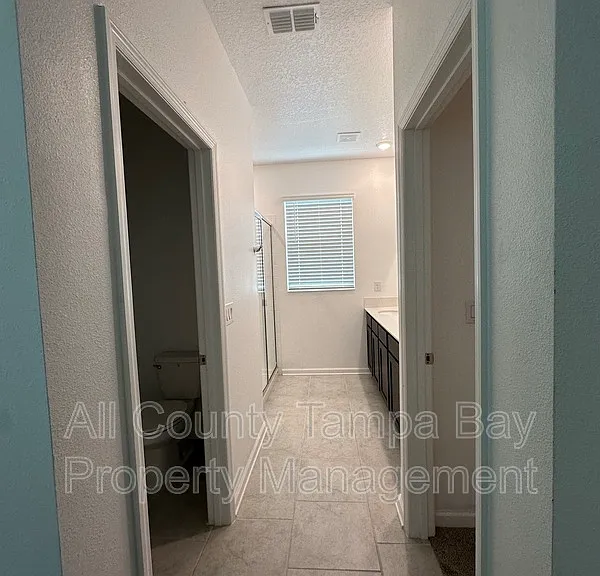 220 Pershing St — Photo 32