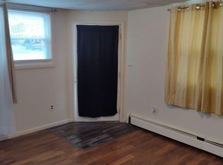 1127 Maple St #1, Bethlehem, PA 18018