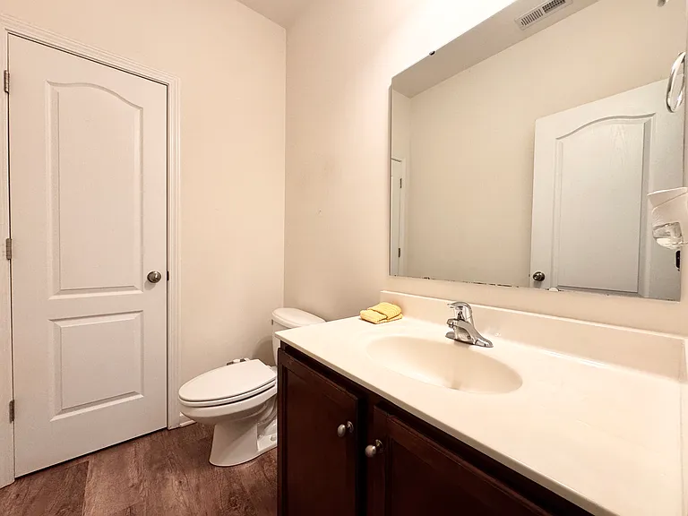 3485 Alister Ave SW — Photo 11