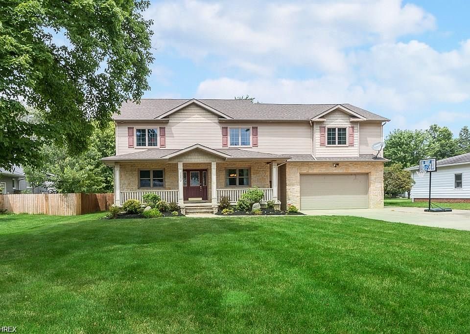 1st image of 24972 Hall Dr
