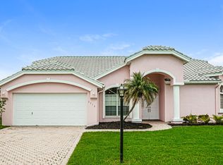 3712 72nd Avenue Cir E, Sarasota, FL 34243