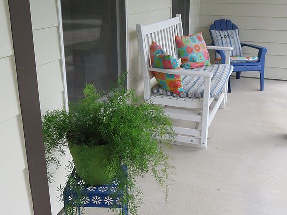 Covered Front Porch 38x5 