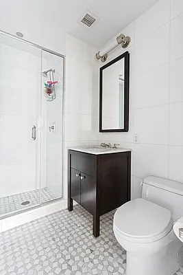 Sold by BLU Real Estate | media 8
