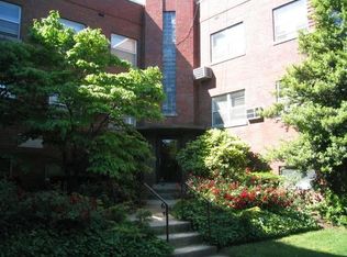 2424 16th St N APT 1, Arlington, VA 22201