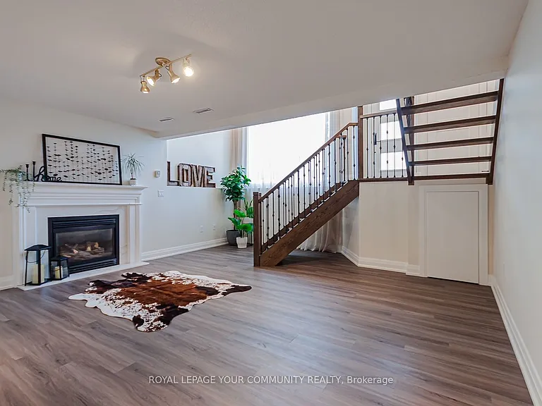 5 Selkirk Cres — Photo 11