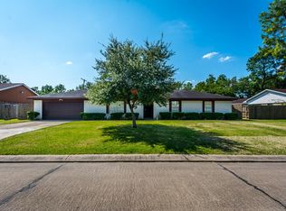 1814 Meadowview Dr, Alvin, TX 77511