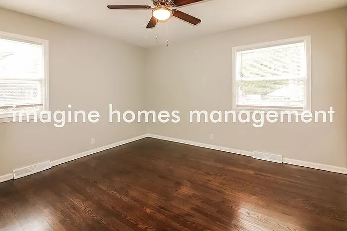 9643 Lamar Ave — Photo 8