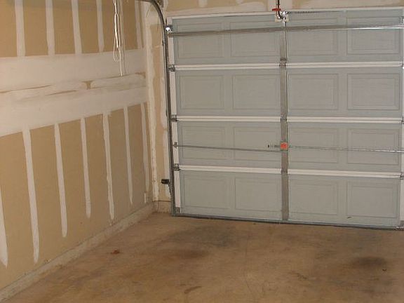 5th image of 2802 Southampton Way APT B