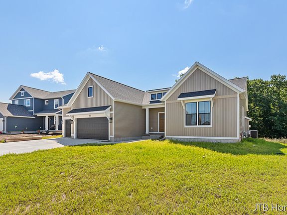 3rd image of 6612 Inwood Ridge Dr NE