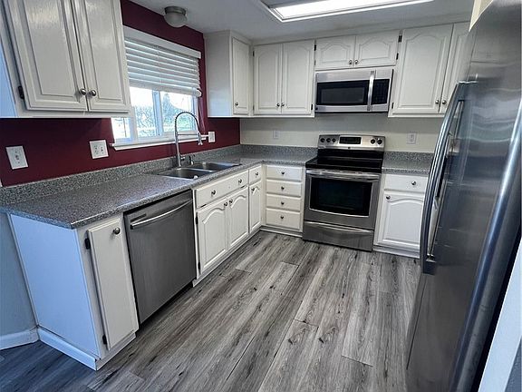 3rd image of 18368 Spyglass Rd
