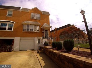 9989 S Canterbury Rd, Philadelphia, PA 19114