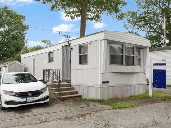 719 Forest Park, Middletown, RI 02842