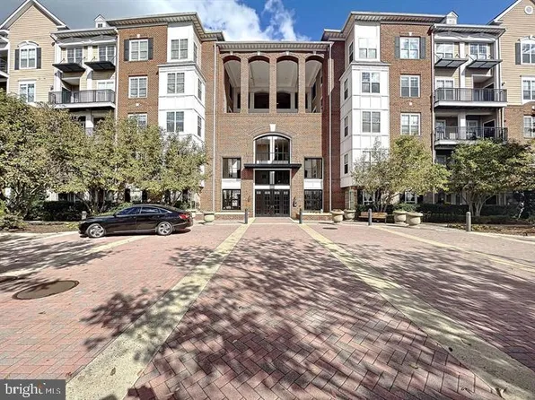 501 Hungerford Dr APT 149, Rockville, MD 20850