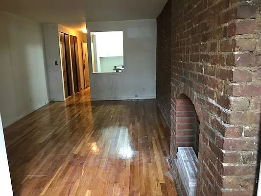 Rented by Eric Goodman Realty Corp | media 23