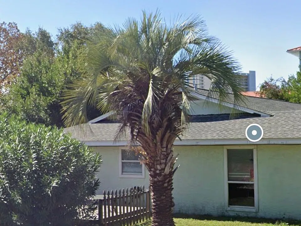 214 San Vincente St