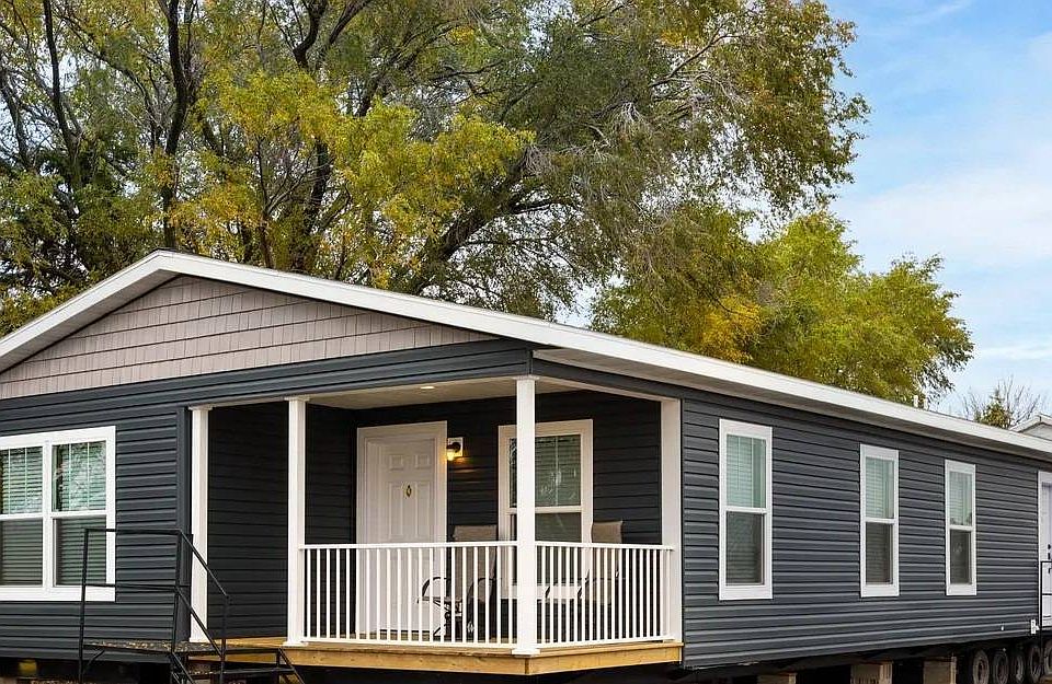 1st image of 127 Orion Ave #127