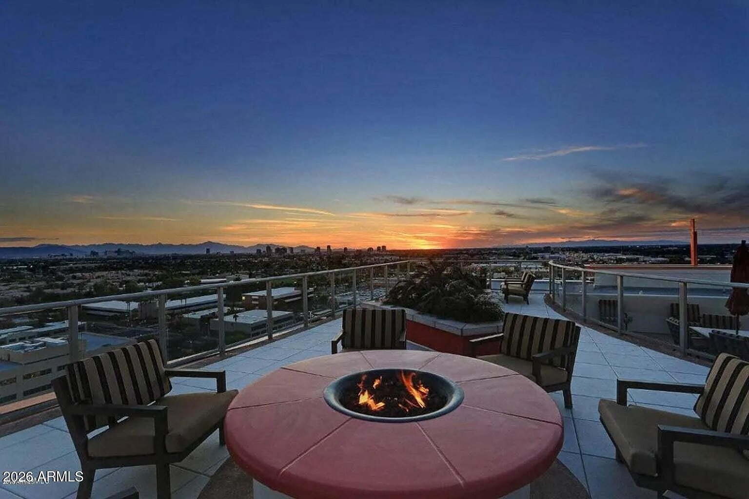 2 bed, 2.5 bath, 2038 sqft, $6,400 — Photo 1
