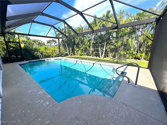 2nd image of 4405 SW 26th Ave