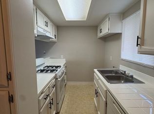 2705 Villalovos Ct #4, Bakersfield, CA